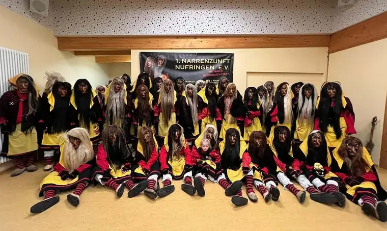 Gruppenbild der Schönbuch Hexa in der Halle