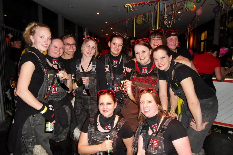 Gruppenfoto in Häs ohne Maske (Rottenburg 2017)