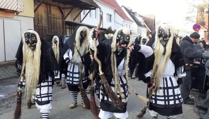 Käpfle Hexen beim Umzug