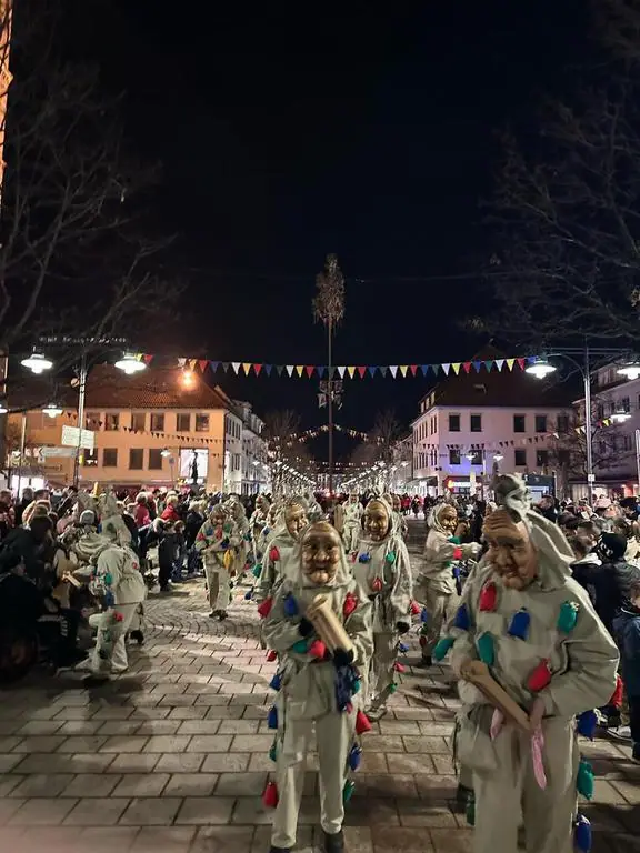 Sandsäcke beim Fackelumzug in Balingen