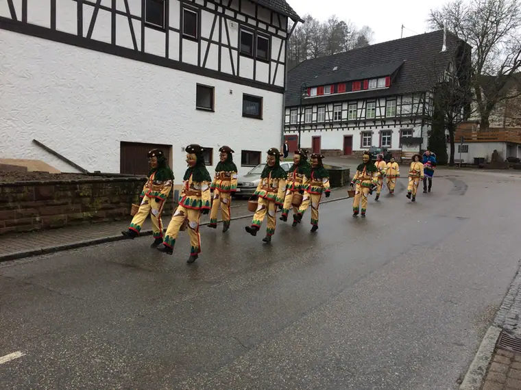 Schnecken beim Umzug am Fasnetssamstag 2019