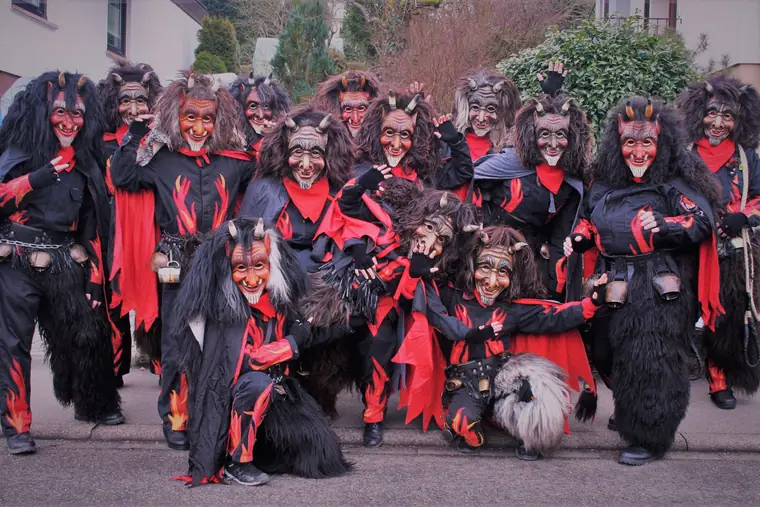 Gruppenfoto der Altstadtteufel